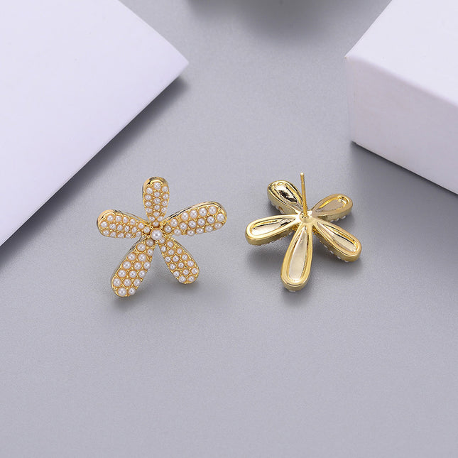 Flower Inlaid Pearl Earrings