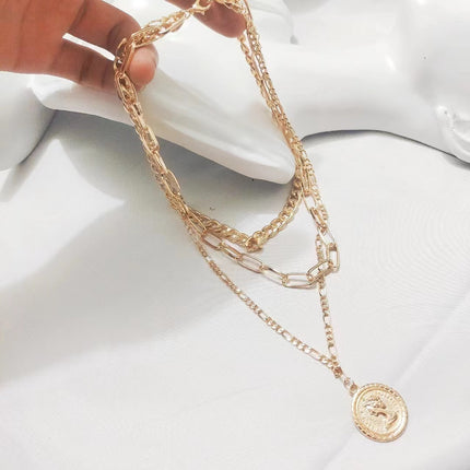 Beauty Head Pendant Necklace