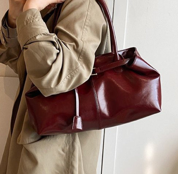Versatile Shoulder Handbag