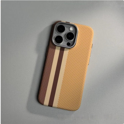 iPhone 16 Magnetic Carbon Fiber Pattern Drop-resistant Protective Case
