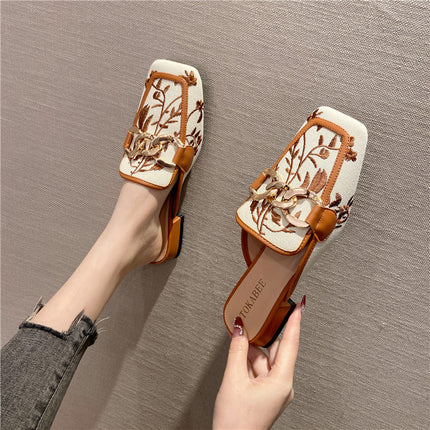 Closed Toe Chunky Heels