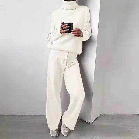 Conjunto de suéter de cuello alto y pantalón recto con cordón