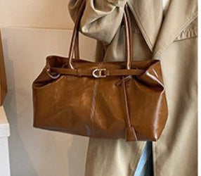 Versatile Shoulder Handbag