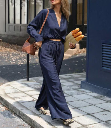 Traje de blusa de manga larga con cuello en V de moda