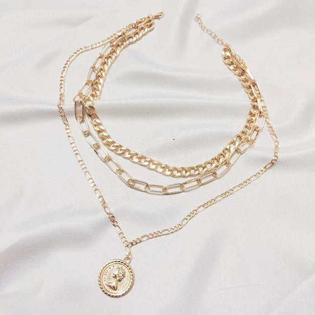 Beauty Head Pendant Necklace